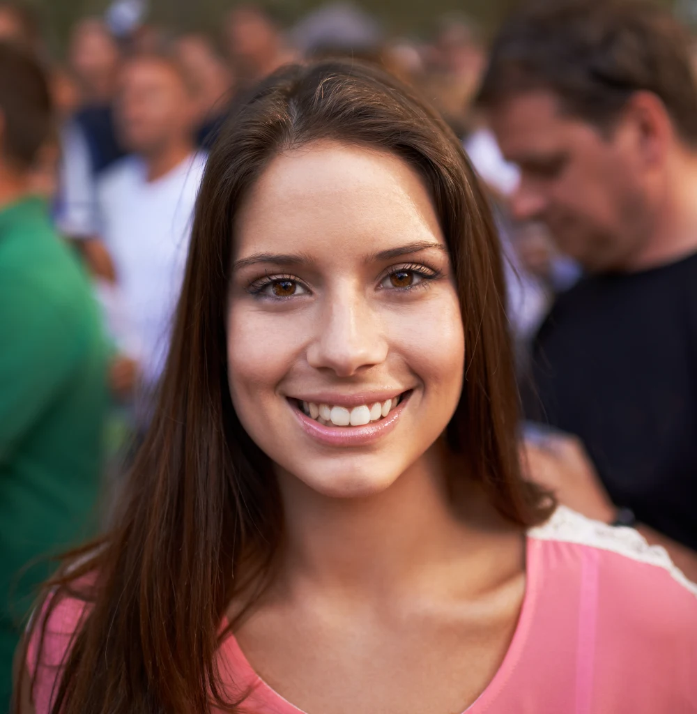 María R.